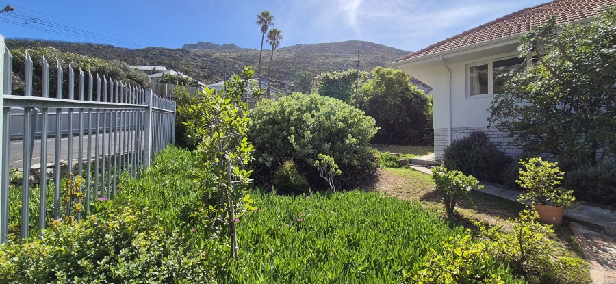 2 Bedroom Property for Sale in Kalk Bay Western Cape
